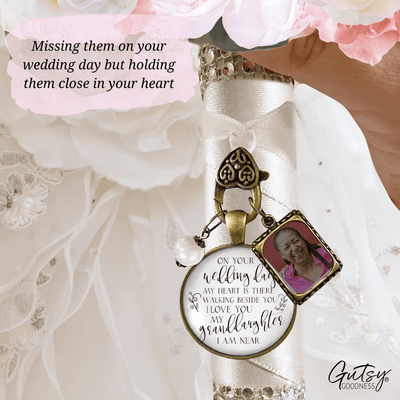 On Your Wedding Day MY Heart Is There Walking Beside You GRANDDAUGHTER - BRONZE - WHITE - WHITE BEAD