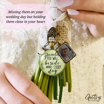 Grandma You Walk Beside Me Every Day - BRONZE - CREAM - WHITE BEAD