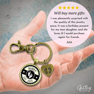 Daddy Established 2022 Keychain New Dad First Father's Day Keychain Baby Feet Charm - Gutsy Goodness